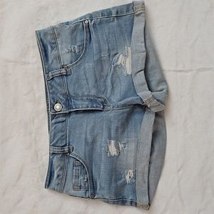 Wax Jean Low Rise Short Ripped